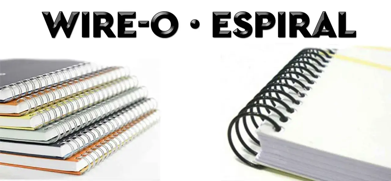 Apilamiento de cuadernos con encuadernación wire-o y un primer plano de un cuaderno con espiral negro.