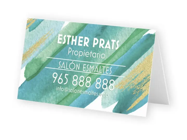 Tarjeta de visita de Salón Esmaltes, con diseño acuarela verde y dorado. Incluye nombre, teléfono y email.
